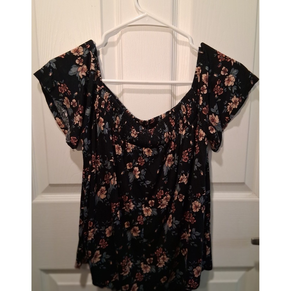 American Eagle Women's Blouse Size Medium Black Floral Off The Shoulder Soft